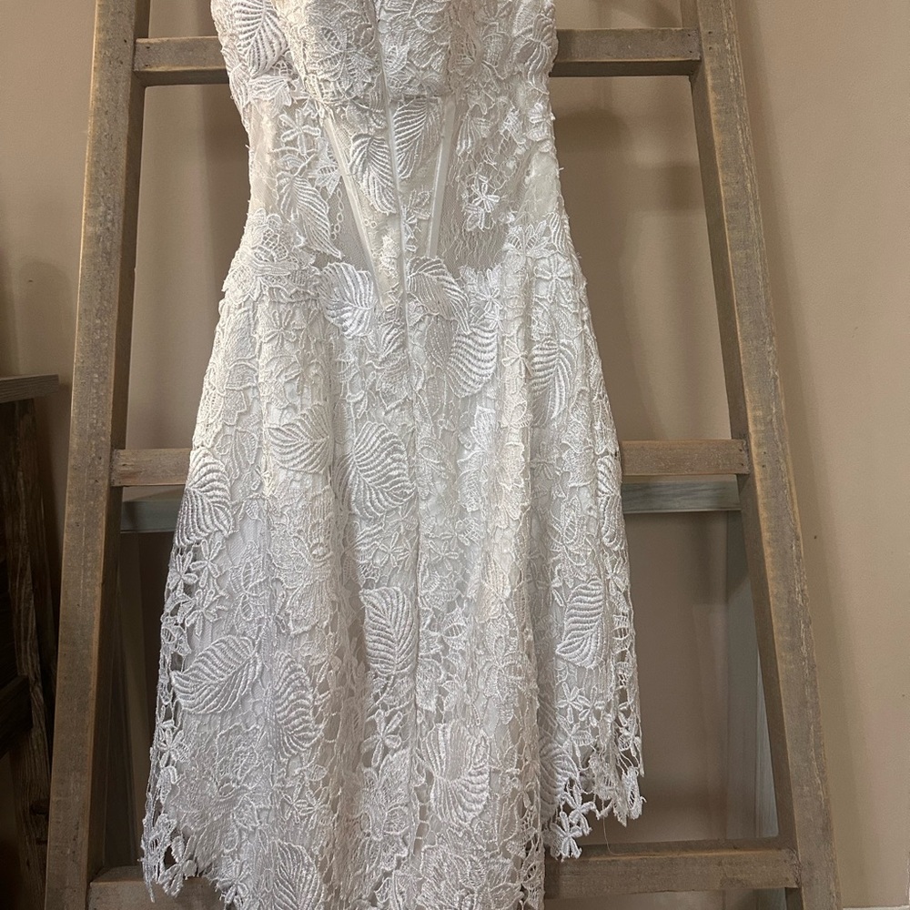 Chic Asymmetrical White Lace Dress